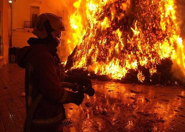 Hombre de Missouri se declara culpable de provocar incendio de centro islámico