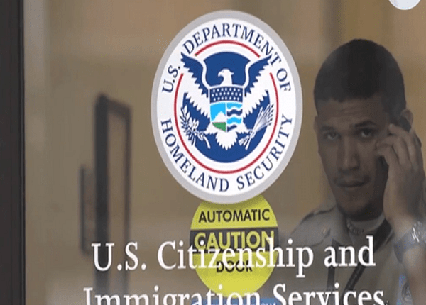 USCIS extenderá automáticamente la “Green card” a residentes que soliciten la ciudadanía