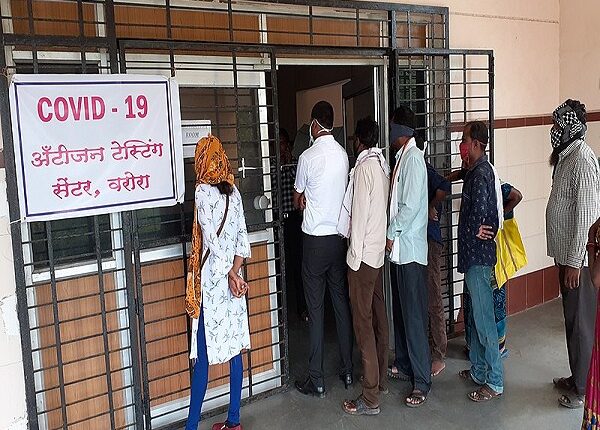 Autoridades sanitarias de India en alerta por nuevas variantes del coronavirus