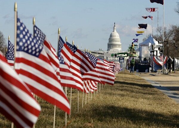 Demócratas conservan control del Senado de EEUU, pero resultado de la Cámara sigue sin resolverse