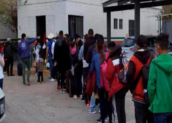 México regulariza por causa humanitaria a 1.360 migrantes de 21 países
