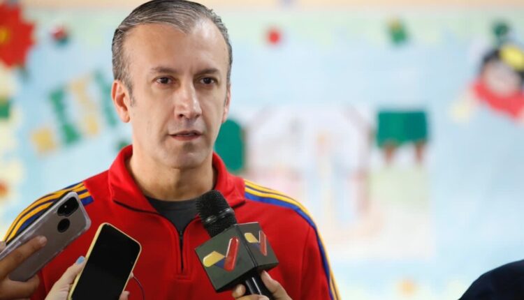 Renuncia el ministro del Petróleo de Venezuela en medio de escándalos de corrupción