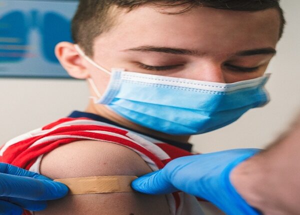 El 5 de agosto vacunarán a los grados 8 y 12 en la ciudad de St. Joseph