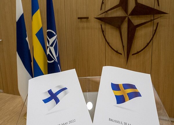 Finlandia y Suecia entregan solicitud formal para integrarse a la OTAN