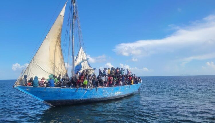 Italia decreta estado de emergencia migratoria por seis meses