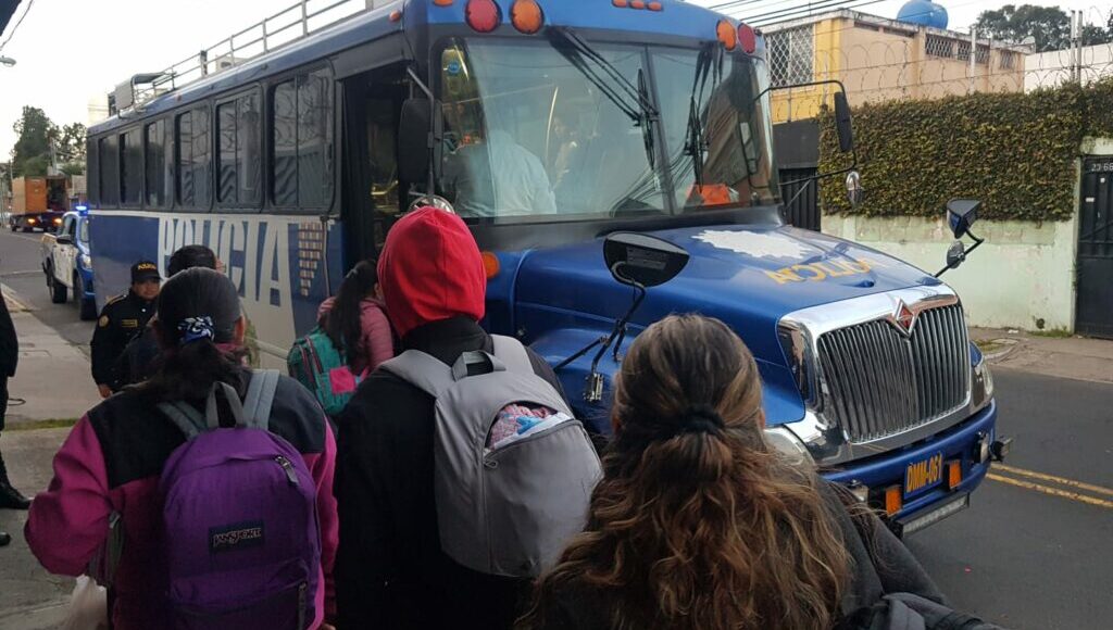 39 migrantes de diferentes nacionalidades fueron expulsados de Guatemala