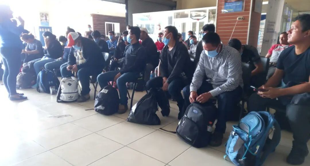 Más de 37.000 guatemaltecos retornaron al país vía terrestre entre enero y diciembre