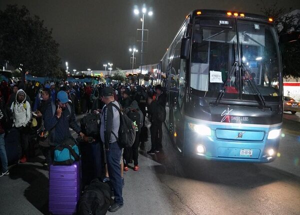 Otorgan visas temporales a 678 mexicanos para trabajar en EEUU