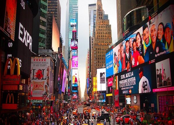 Nueva York recomienda volver al uso del tapabocas ante el aumento de casos de COVID-19