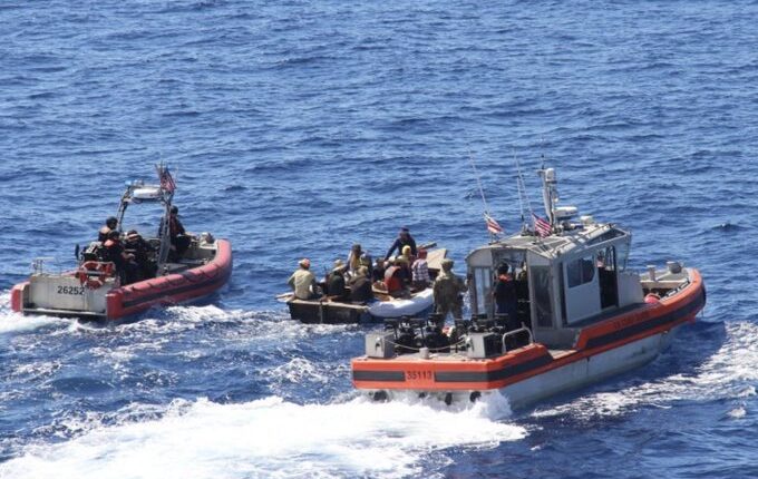 Guardia Costera de EEUU repatria 38 personas a Cuba