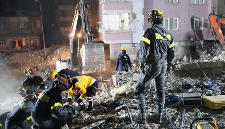Más de 75.000 edificios colapsaron o deben ser demolidos de inmediato tras terremoto en Turquía