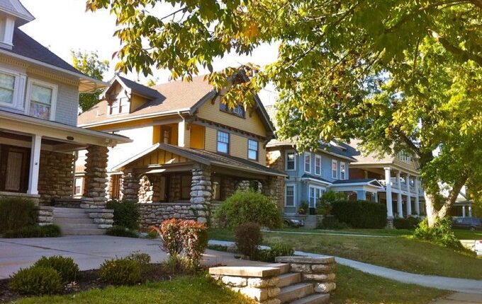 Aprueban 210 subvenciones por más de $15 millones para mejorar vecindarios de Kansas City, Missouri