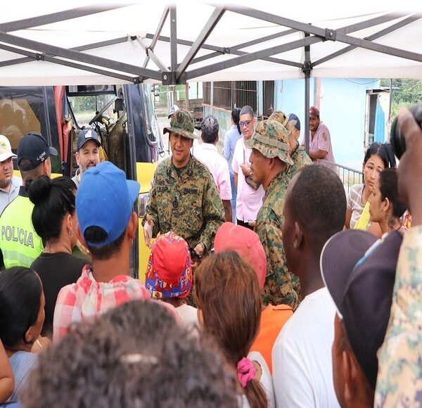 Autoridades panameñas siguen brindando apoyo a migrantes para que lleguen a EEUU