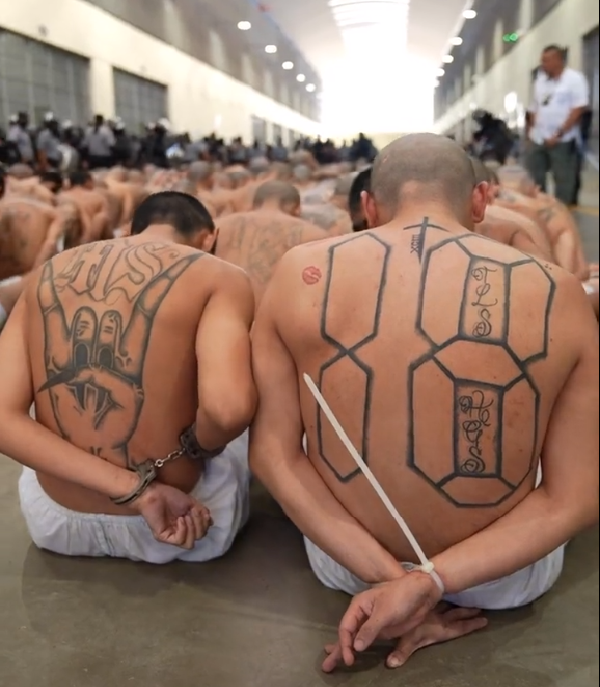 El dilema salvadoreño: ¿seguridad a cambio del porcentaje más alto de presos en el mundo?