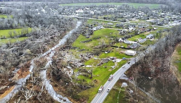 Tornado deja cinco muertos y varios heridos en Missouri