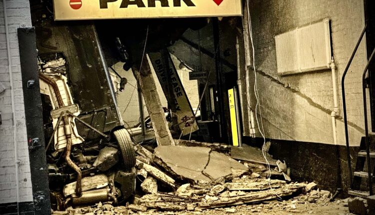 Un muerto y cinco heridos tras derrumbe de estacionamiento en bajo Manhattan