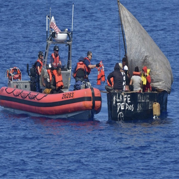 EEUU endurece operativos en el mar y repatria a 64 balseros a Cuba