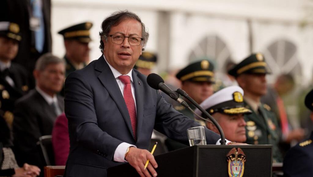 Petro denuncia “golpe de Estado” tras inicio de investigación del CNE a su campaña