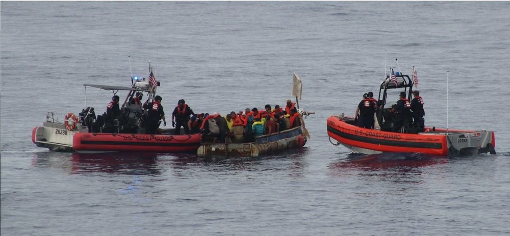EEUU endurece operativos en el mar y repatria a 25 balseros a Cuba