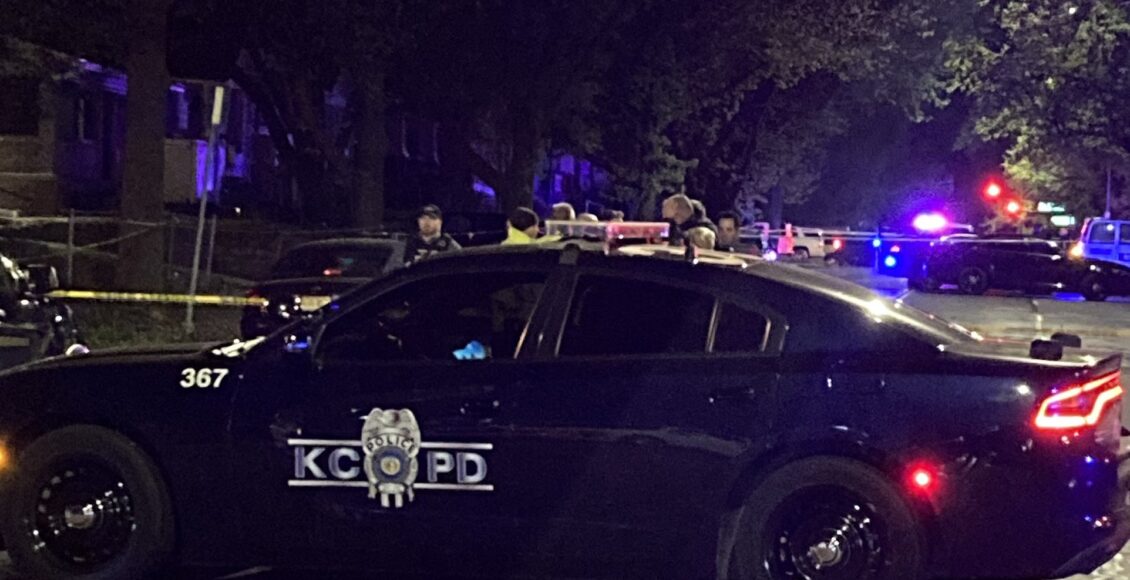Tiroteo deja un adolescente muerto y otro herido al sur de Kansas City, Missouri