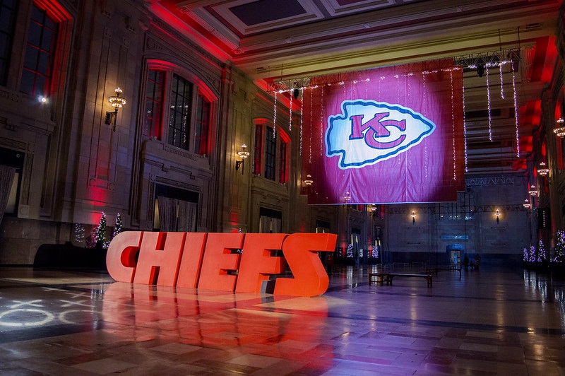 Union Station brinda oportunidades fotográficas para los fans de los Chiefs antes del Super Bowl