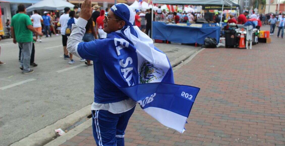 Aumenta el número de salvadoreños con necesidades de protección humanitaria fuera de su país