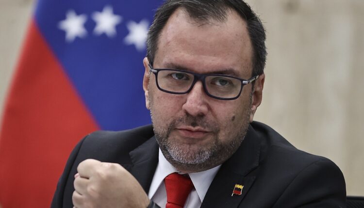 Venezuela promete apoyar a Chile en investigación sobre muerte de exmilitar en Santiago