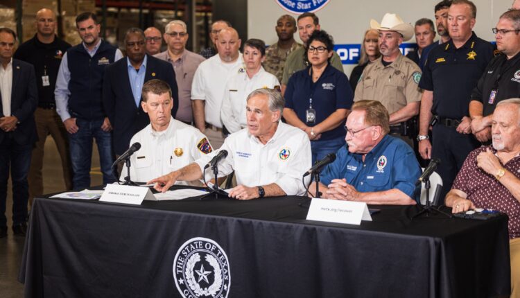 Gobernador Abbott emite declaración de desastre en Texas por impacto de la tormenta Alberto