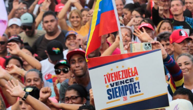La “guerra de encuestas” se desata en Venezuela en un clima de propaganda y desinformación