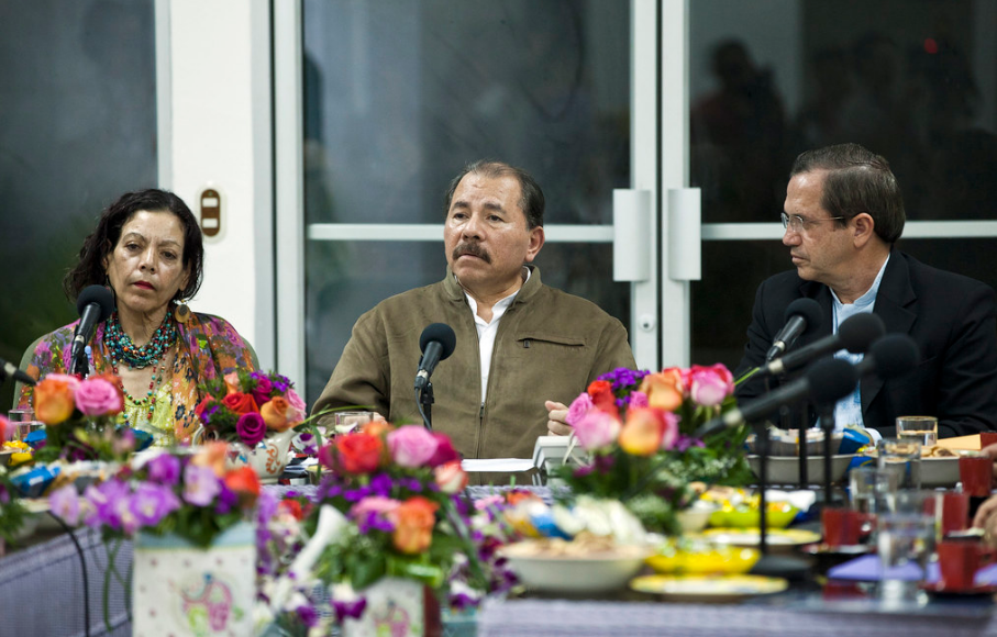 135 presos políticos