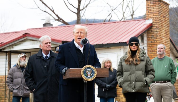 Trump anuncia reformas a FEMA tras desastres naturales