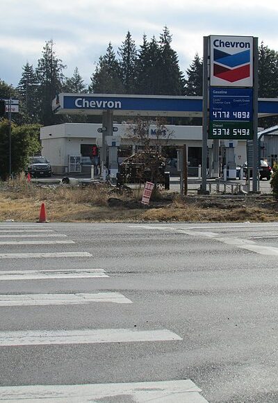 Trump evalúa revocar la licencia de Chevron en Venezuela