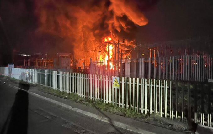 Voraz incendio paraliza aeropuerto Heathrow de Inglaterra: más de 1.300 vuelos afectados