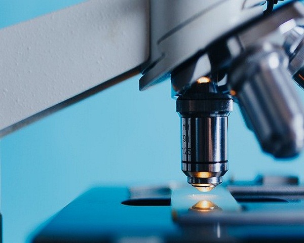 Científicos en Houston descubren mutación más contagiosa de COVID-19 telocuentonews