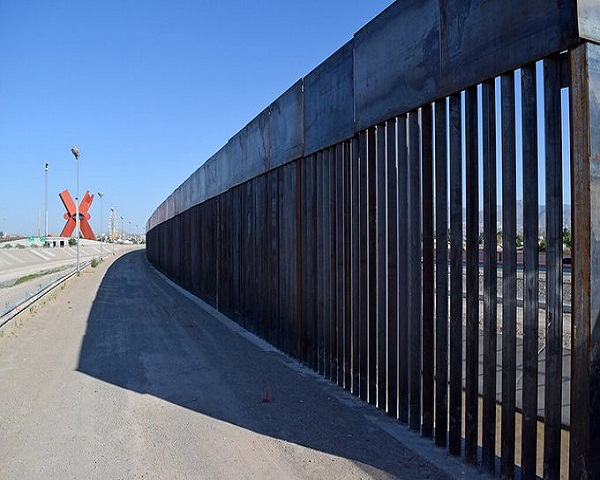 Texas sigue construyendo su propio muro fronterizo para frenar tráfico de migrantes ilegales