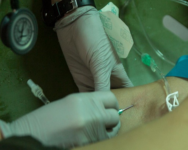 Médicos sin Frontera pide que vacunas contra la COVID-19 sean sin patentes telocuentonews