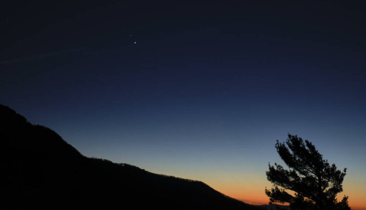 cnjuncion jupiter-saturmo-NASA-telocuentonews