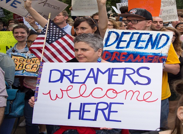 Si postulas por primera vez al programa DACA: estos son los requisitos