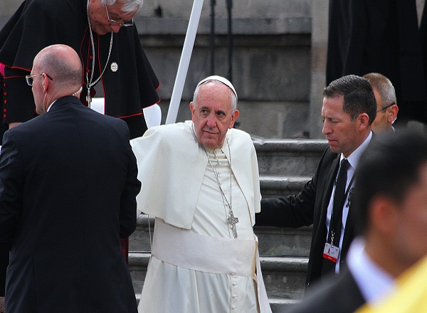 El papa ya se vacunó: Vaticano inició campaña de inmunización contra la COVID-19