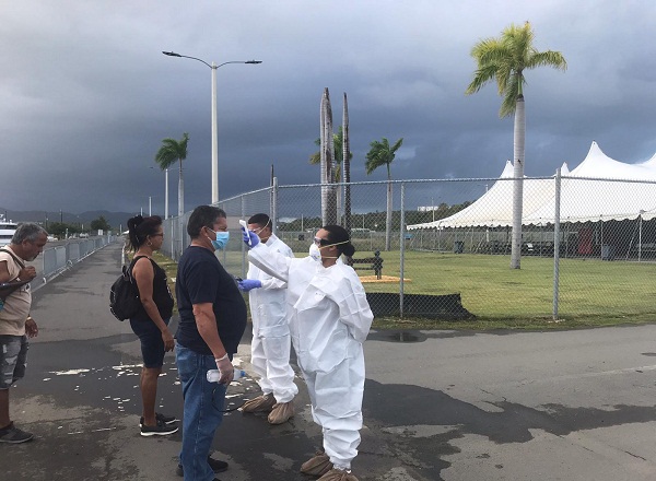 Decretan cuarentena voluntaria para viajeros que lleguen a EEUU