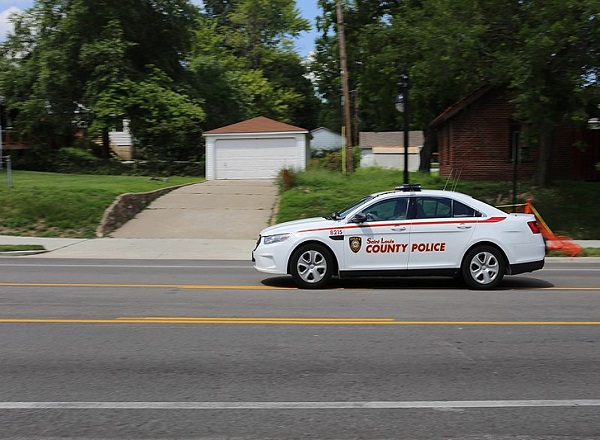 Missouri: Policía declara muerta a pareja de 40 años que estaba en cuarentena por la COVID-19 telocuentonews