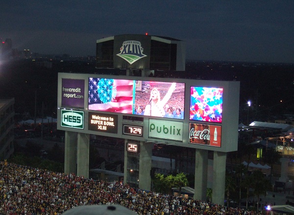 A 4 días para el SuperBowl conoce a los hispanos que narrarán este evento deportivo