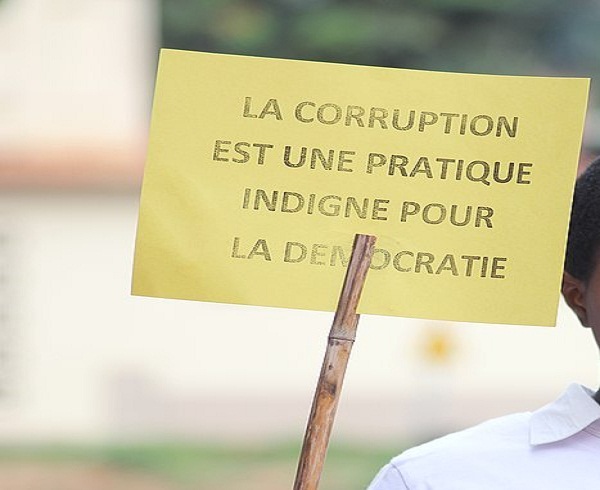 Nicolás Sarkozy, expresidente de Francia, es condenado a prisión por corrupción