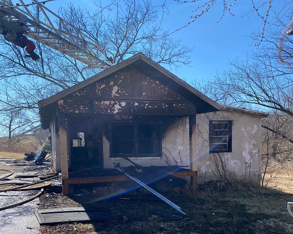 Sin víctimas fatales: Voraz incendio consumió casa en Kansa City, Kansas