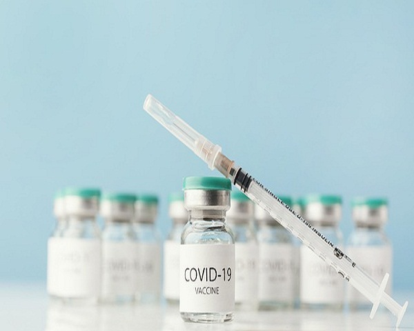Vacuna de refuerzo contra COVID-19 aumenta significativamente protección contra variantes: estudio