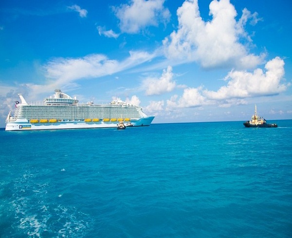 Hallan dos casos de COVID-19 en crucero con pasajeros completamente inmunizados