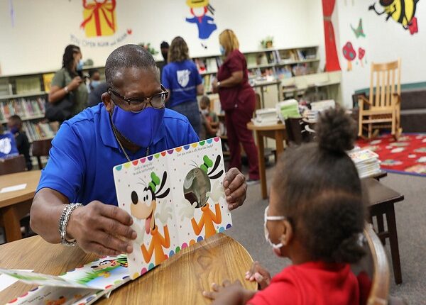 Academia Virtual del Distrito Escolar de St. Joseph, Missouri, abre periodo de inscripciones