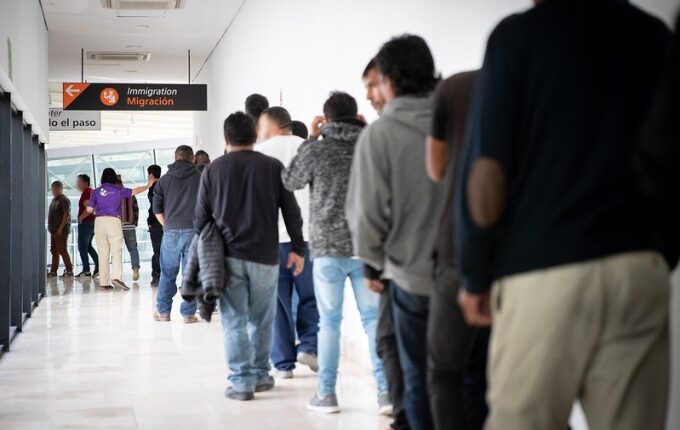 En Nueva York exigen ley que facilite asistencia legal a inmigrantes en riesgo de deportación