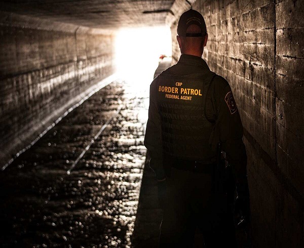 “Coyotes” han ganado USD$ 2.200 millones por tráfico de migrantes centroamericanos