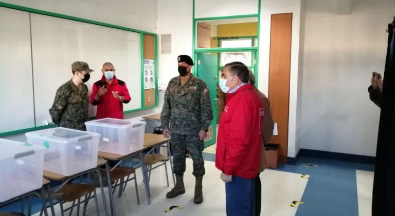 Chile despliega 22.400 militares para custodiar las elecciones